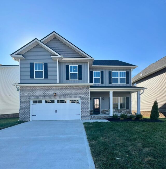 It has been our pleasure to welcome the newest homeowner of The Baldwin! 🥳🏡🔔 #belltowntn #belltownbysmithbilt #thebaldwinbysmithbilt