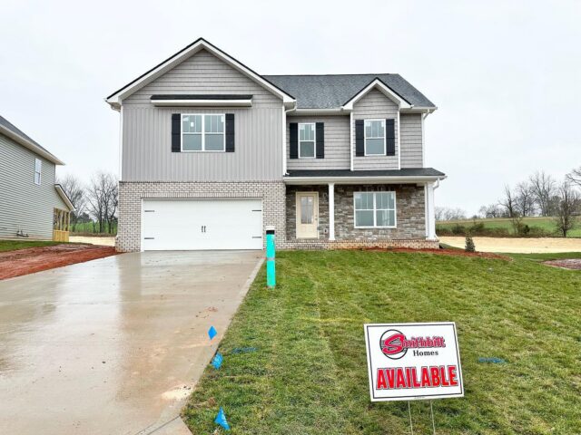 The Bartlett by Smithbilt Homes is AVAILABLE and ready to contract in The Farm at Riverbend, Sevier County, TN. Estimated Closing May 11 ,2023. 

📐 2844 Sq Ft 
🛏️ 4 Bed
🛁 2.5 Bath
➕ Bonus 
👐 Open Floor Plan 
🗺️.45 acre
🏷️ $436,425.00

🗺 
Boyd’s Creek 
Hodges Bend 
(R) Onto McCleary 
Stay to the Left on McCleary
(L) The Farm at Riverbend
👀 Look for the Smithbilt Homes sign

For more information and construction updates contact:
🙋🏼‍♀️Renea King 
🏢Southland Realtors
🛠Smithbilt Homes Specialist
📲 (865)789-0057
☎️(865)693-6961 
📧Renea@southlandrealtors.com
“The Farm at Riverbend Representative”

#smithbilthomes #realtorrenea #smithbilthomesspecialist#rkingsellshomes #newconstruction #newhomes #thefarmatriverbend #thefarm #riverbend #smithbilthomes #southlandrealtors #southlandcomplaniestn #seymour #seymourtn #sevierville #seviercounty #seviercountytn seviervilletn #seviervilletennessee#newdevelopment realtorrenea smithbilthomes southlandrealtors southlandcompaniestn #southlandnewconstructiondivision #farmatriverbend #farmatriverbendbysmithbilt