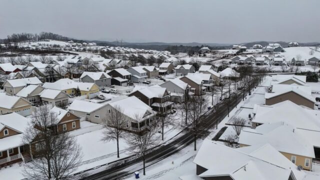Snowy Paradise

#snow #paradise #oakridgetn #thepreserveatoakridge #dji
thepreserveatoakridge cityofoakridge