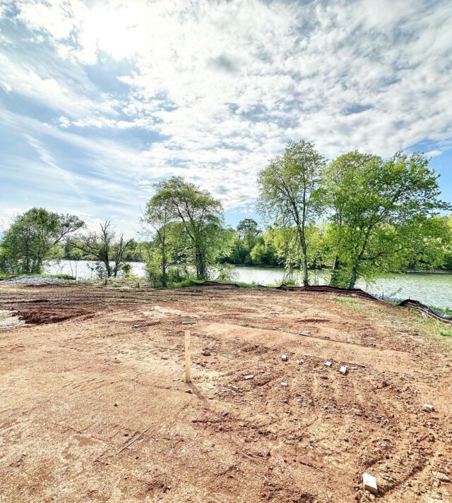 If you haven’t visited with us in a while, the community pavilion is framed and off to great start! We are Open House-ing, as usual 😉, Saturday and Sunday from 1:00pm. - 5:00pm. Come see the progress and learn about future home opportunities! See you soon! 

🗺 
Boyd’s Creek 
Hodges Bend 
(R) Onto McCleary 
Stay to the Left on McCleary
(L) The Farm at Riverbend
👀 Look for the Smithbilt Homes sign

For more information and construction updates contact:
🙋🏼‍♀️Renea King 
🏢Southland Realtors
🛠Smithbilt Homes Specialist
📲 (865)789-0057
☎️(865)693-6961 
📧Renea@southlandrealtors.com
“The Farm at Riverbend Representative”

#smithbilthomes #realtorrenea #smithbilthomesspecialist#rkingsellshomes #newconstruction #newhomes #thefarmatriverbend #thefarm #riverbend #smithbilthomes #southlandrealtors #southlandcomplaniestn #seymour #seymourtn #sevierville #seviercounty #seviercountytn seviervilletn #seviervilletennessee#newdevelopment realtorrenea smithbilthomes southlandrealtors southlandcompaniestn #southlandnewconstructiondivision #farmatriverbend #farmatriverbendbysmithbilt